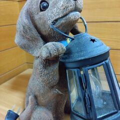 ライト付き犬の置き物の画像