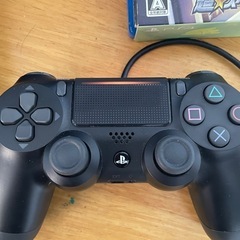 使用時間3時間位のPlayStation 4              の画像