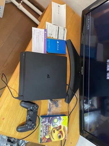 使用時間3時間位のPlayStation 4              