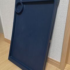 使いやすい折りたたみミニテーブル！の画像