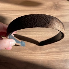 茶色　カチューシャの画像