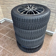 スタッドレスタイヤ ホイール４本セットの画像