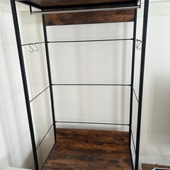 引出し収納付きハンガーラックの画像