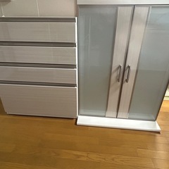 食器棚 、キッチンボードの画像