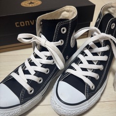 converseスニーカーの画像