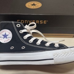 converseスニーカーの画像