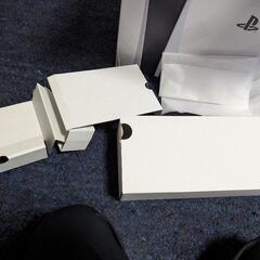 プレステ5 (箱だけ)の画像
