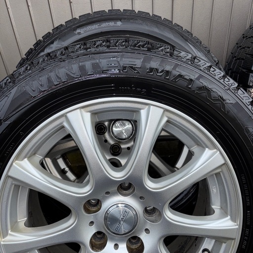 ヴォクシー　スタッドレスタイヤ　ホイールセット　205/60R16 7.5部山