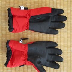 キッズ　スノー手袋　１３０ｃｍの画像