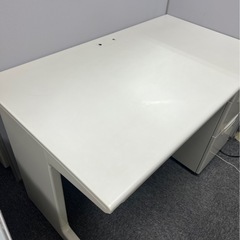 プラス スチールOAデスク 幅120cm 片袖机 3段 事務机 引出し付き その①の画像