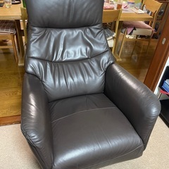 値下げしました）本革電動リクライニングチェア（西口木工製）
