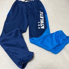 【取引中)ATHLETA ジャージ上下　150サイズ　裏起毛の画像