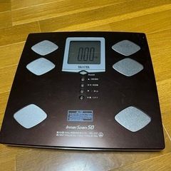 値下げしました。子供、ペットの体重を測るのに便利な体重計　 TA...