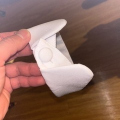 首につけるアイテム差し上げます。の画像