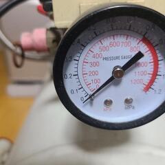エアーコンプレッサー