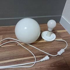 IKEA　イケア テーブルランプ　ガラス製　間接照明の画像