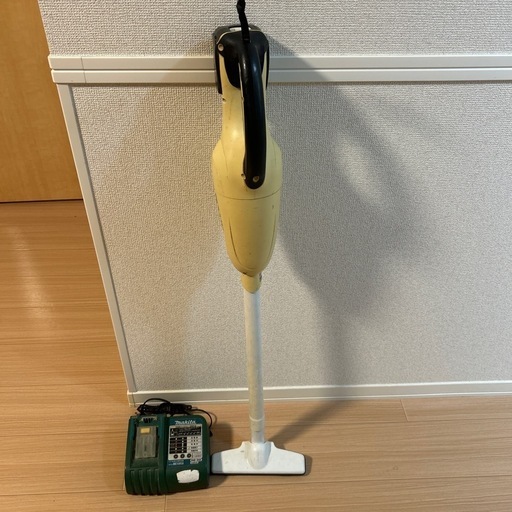 マキタ　makita バッテリー　掃除機　充電器