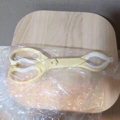 Pigeon 電子レンジ スチーム消毒ケース☆哺乳瓶トング付きの画像