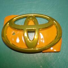 TOYOTA　エンブレム　金メッキ風　