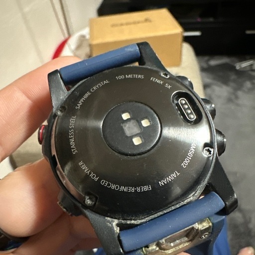 Garmin Fenix 5x 純正メタルバンドとセットで。