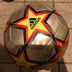 サッカーボール4号球