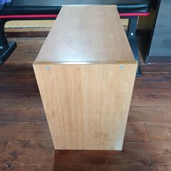 ミニ食器棚◆3段◆ガラス引き戸付き◆コンパクトで使いやすい！の画像