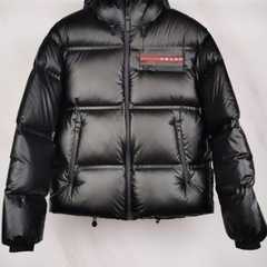 prada ダウンジャケット フード