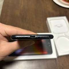 iPhoneSE3箱付きの画像