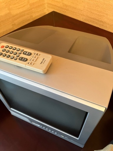 ブラウン管カラーテレビ 東芝 15ZR8 2005年製
