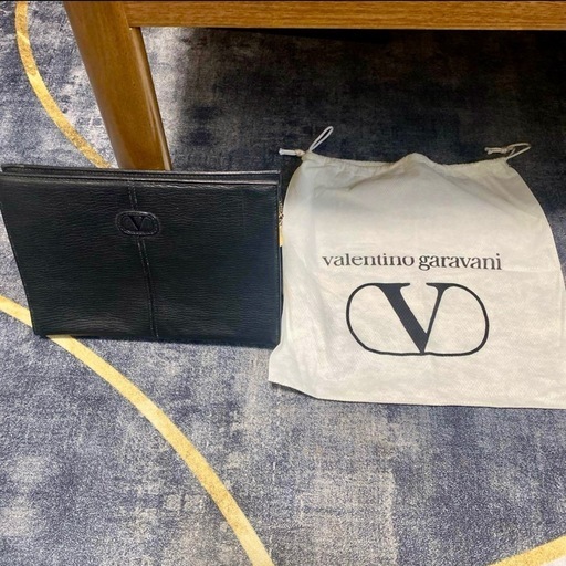 valentino garavani クラッチバッグ