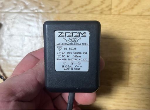 ZOOM B1X FOUR 
ベース用 マルチエフェクター