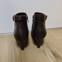 【piche（abahouse）】ダークブラウン レザーショートブーツ　23㎝　定価2万くらいの画像