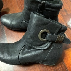 レディースショートブーツの画像