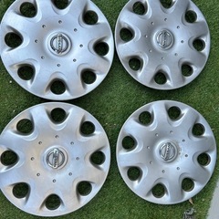 日産　１４インチ用ホイール
キャップ