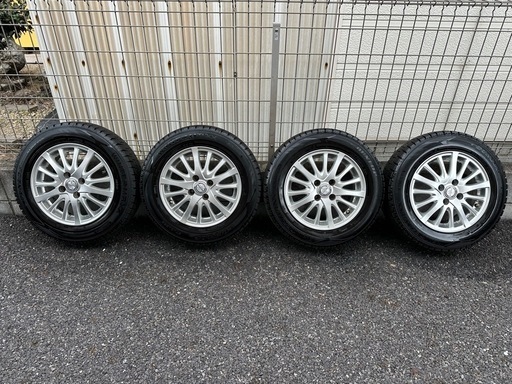 【2022年製】DUNLOP製 15インチ スタッドレス バリ溝 柔らかい