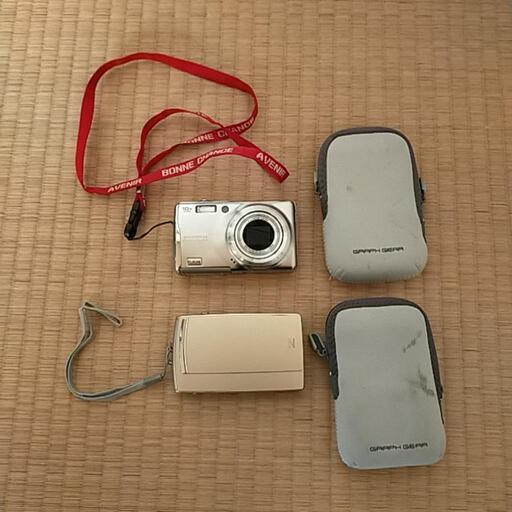 デジタルカメラ　Fujifilm finepix 2個セット