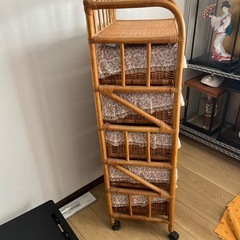 5段キャビネットの画像