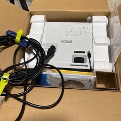 EPSON EB-S04 プロジェクター 美品！の画像