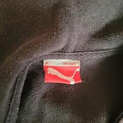 プーマパーカーの画像