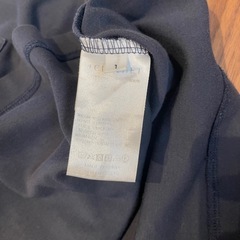 クロスクローゼット　ネイビーTシャツの画像
