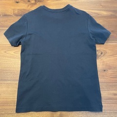 クロスクローゼット　ネイビーTシャツの画像