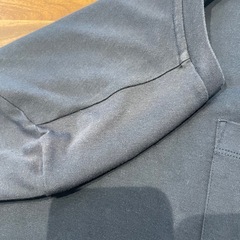 クロスクローゼット　ネイビーTシャツの画像