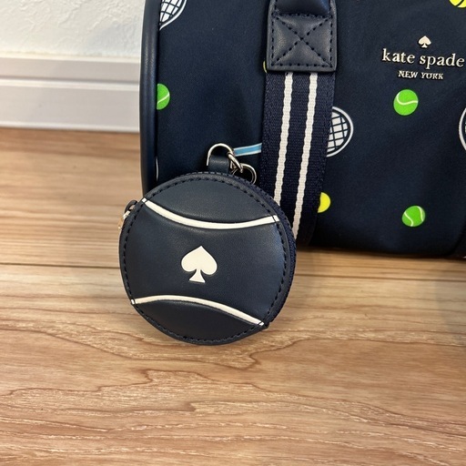 【新品・最安値】kate spade テニスモチーフ ショルダーバッグ