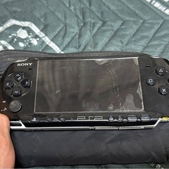 PSP 3000 ジャンク品　モンハン他ソフトセットです。の画像