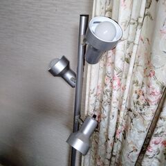 フロアランプ シルバー ３灯