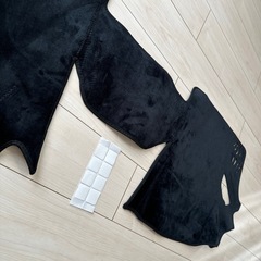 スバル フォレスター SK系 5代目 ダッシュボードマット (2018年7月~) スバル XV GT系 3代目 ダッシュボードカバー (2017年5月~) インプレッサスポーツ GT系 カーマット (2016年10月~) 車種専用 日焼け防止 ダッシュボード インテリアアクセサリー スエード素材 1Pセットの画像