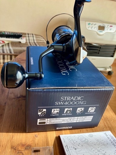 シマノ24ストラディックsw4000XG 新品未使用です