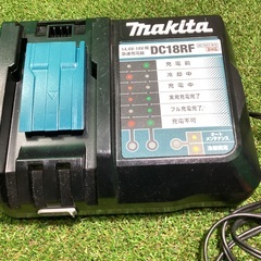 マキタ　充電器　14、4v〜18V 中古品　USB差し込み付き　...