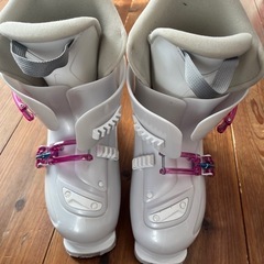 スキーセット　ジュニア　板140センチ　ブーツ24.0の画像