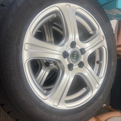 スタッドレスタイヤ16インチの画像